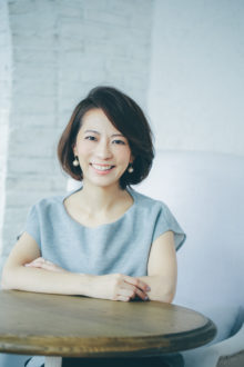 【この人に聞く】〝初心者マーク〞をつけ続けるプランナー（テイクアンドギヴ・ニーズ ウェディングアドバイザー 有賀明美氏）