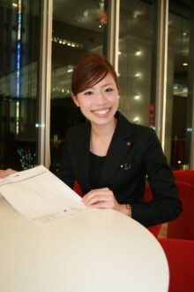 〔ノバレーゼのキーパーソン〕若いマネージャーたちから相談を受ける立場【営業本部・ドレス　エリアマネージャー 深田美恵子氏】
