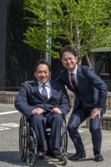 《新春 Top Interview》自治体の防災グッズ配布事業を開始【リンベル代表取締役副会長 東海林 和幸氏・代表取締役社長 東海林 勇丞氏】