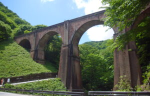 国内最大規模を誇る煉瓦造りのアーチ橋【碓氷第三橋梁(めがね橋)】