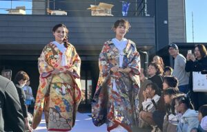 ドレス・和装ショー実施【北斗】