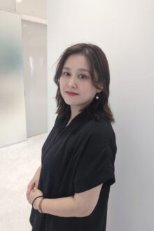 連載7《ヘアメイク業界を席巻!!Serenoの仕組みに迫る》700組の繁忙店で求められる事前準備と情報共有【シェラトン・グランデ・ トーキョーベイ・ホテル店 店長 大久保 茉莉氏】